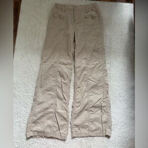 H&M Women's Beige Cargo Pants